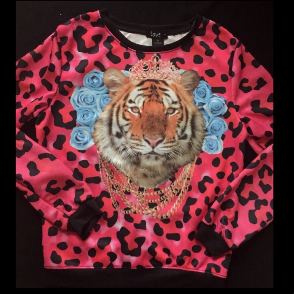 Sweatshirt
